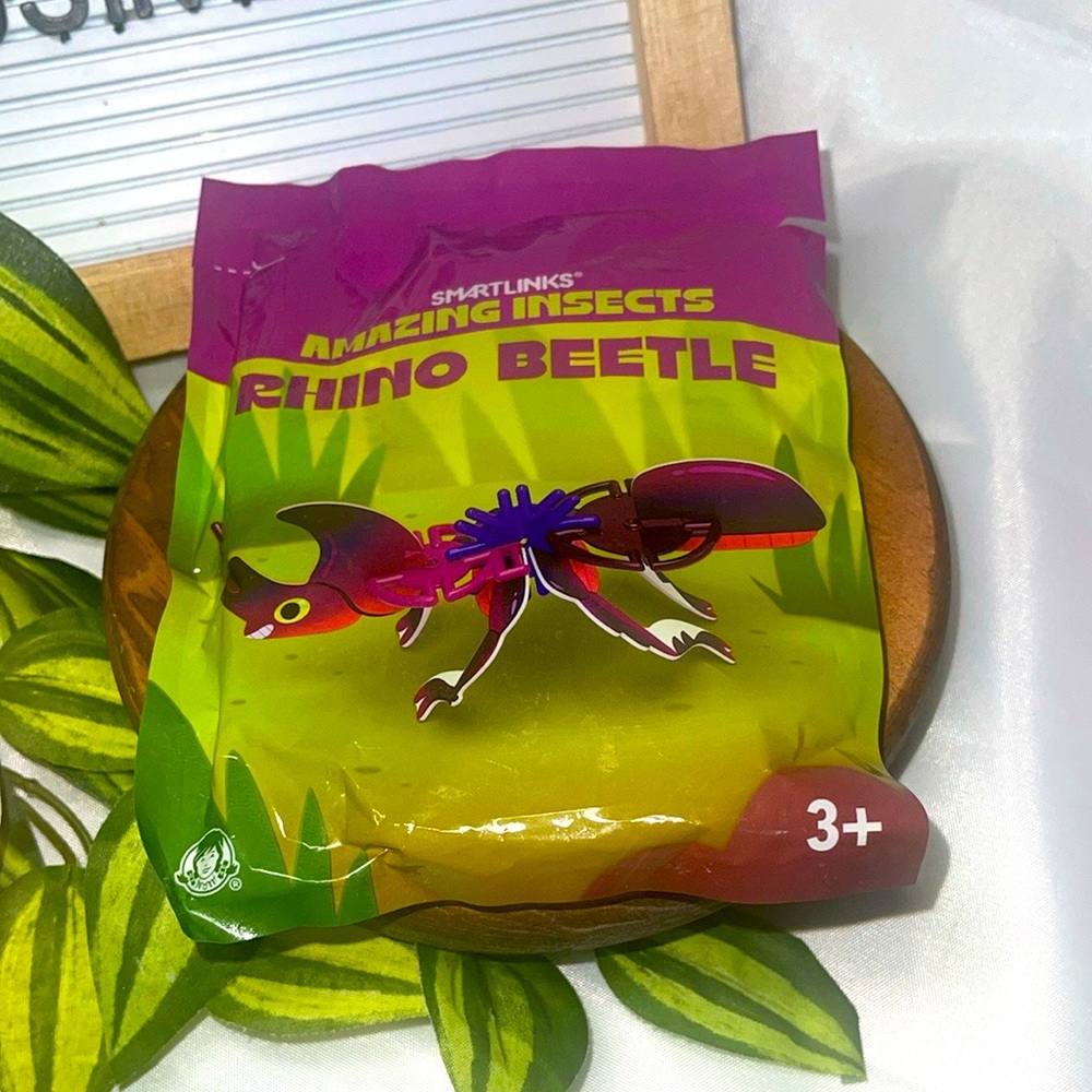 Wendy’s Smart links Amazing Insects Rhino Beetle Kids Meal Toy. Sealed!!! New!!